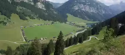 Blick auf Steg oberhalb Triesenberg